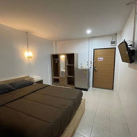 Racha Caftel - 7 House - รชาคาฟเทล Aparthotel Chiang Mai Buitenkant foto