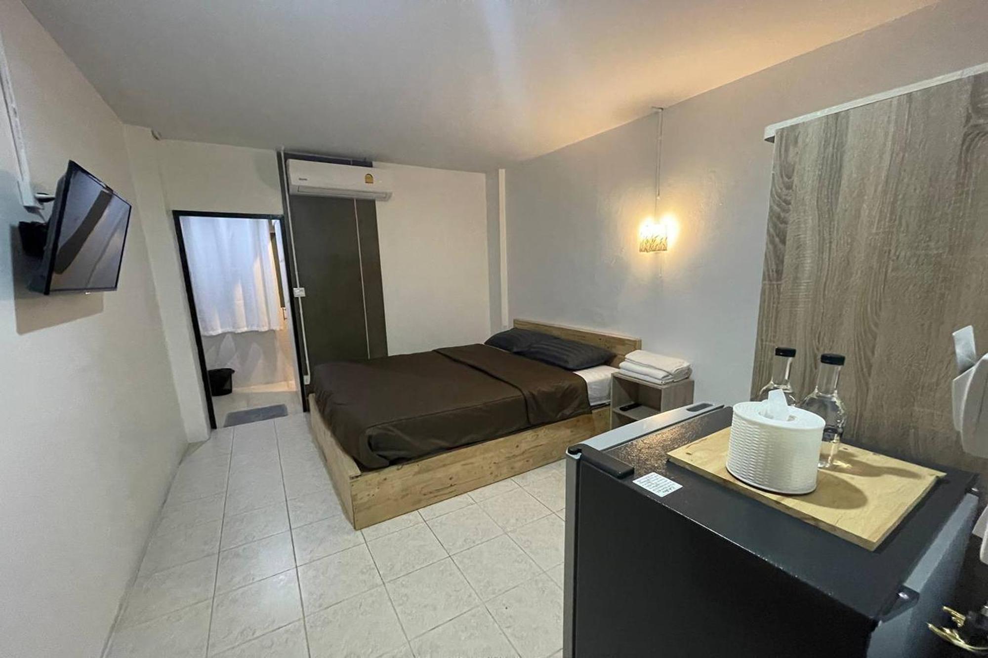Racha Caftel - 7 House - รชาคาฟเทล Aparthotel Chiang Mai Buitenkant foto