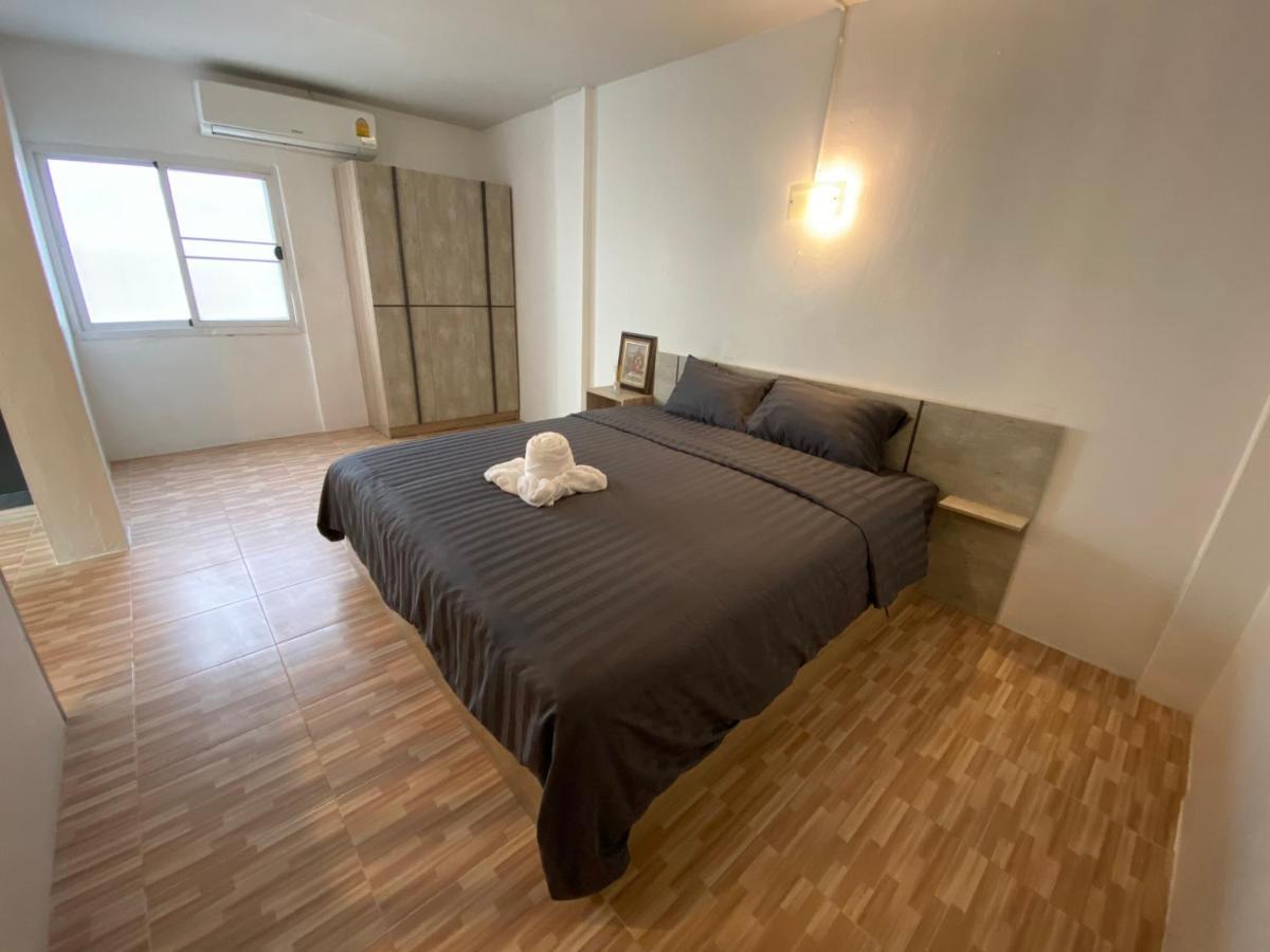 Racha Caftel - 7 House - รชาคาฟเทล Aparthotel Chiang Mai Buitenkant foto