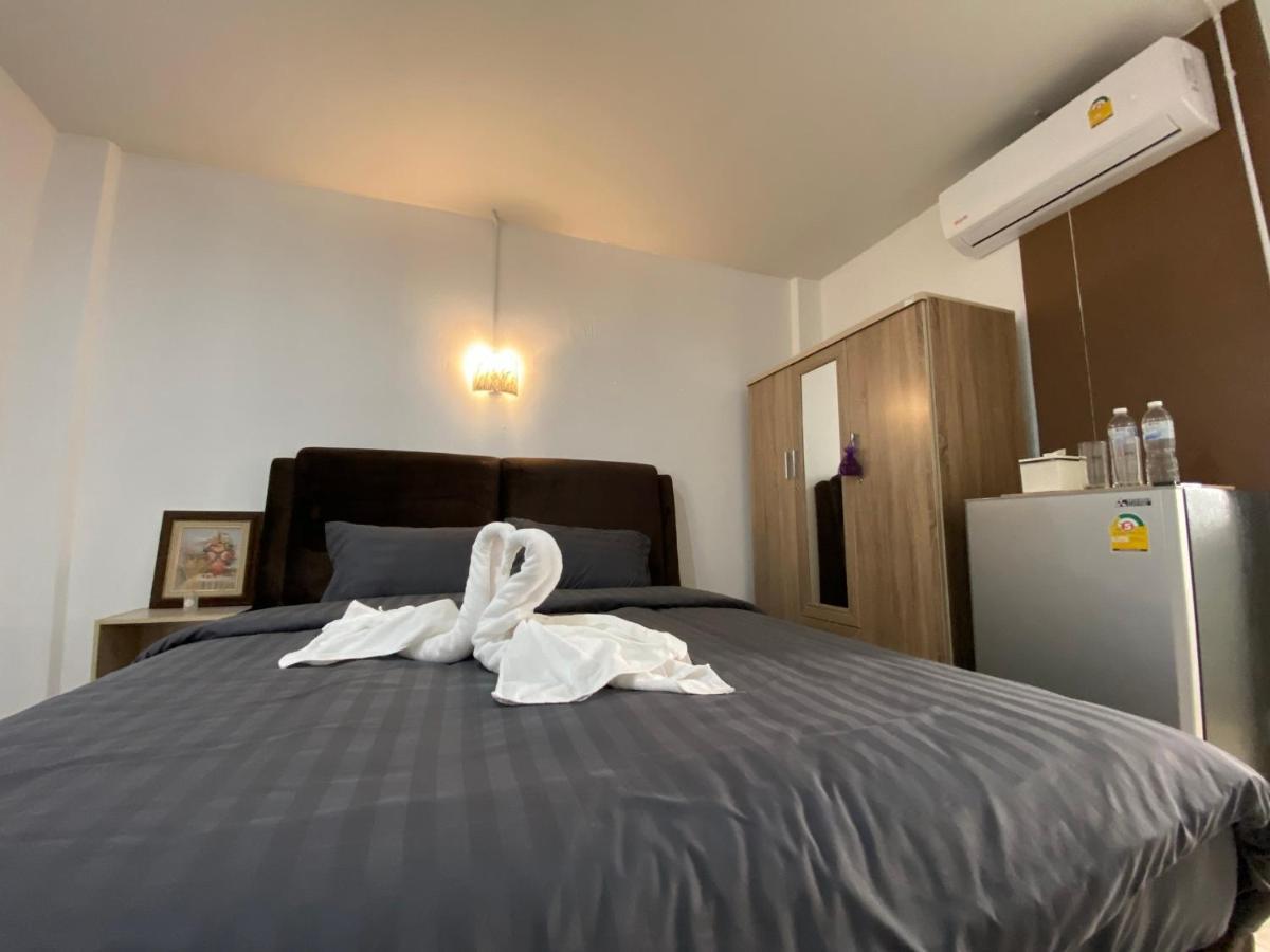Racha Caftel - 7 House - รชาคาฟเทล Aparthotel Chiang Mai Buitenkant foto