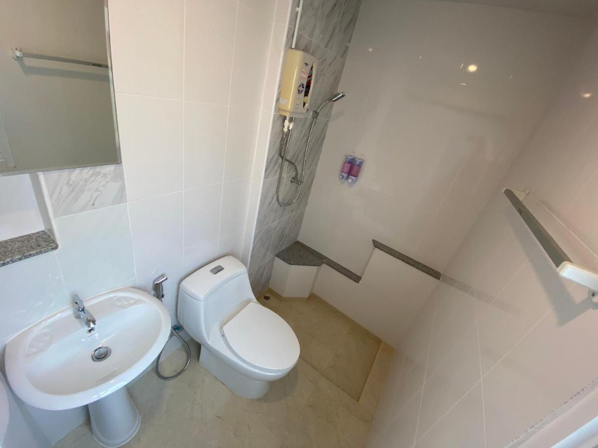 Racha Caftel - 7 House - รชาคาฟเทล Aparthotel Chiang Mai Buitenkant foto